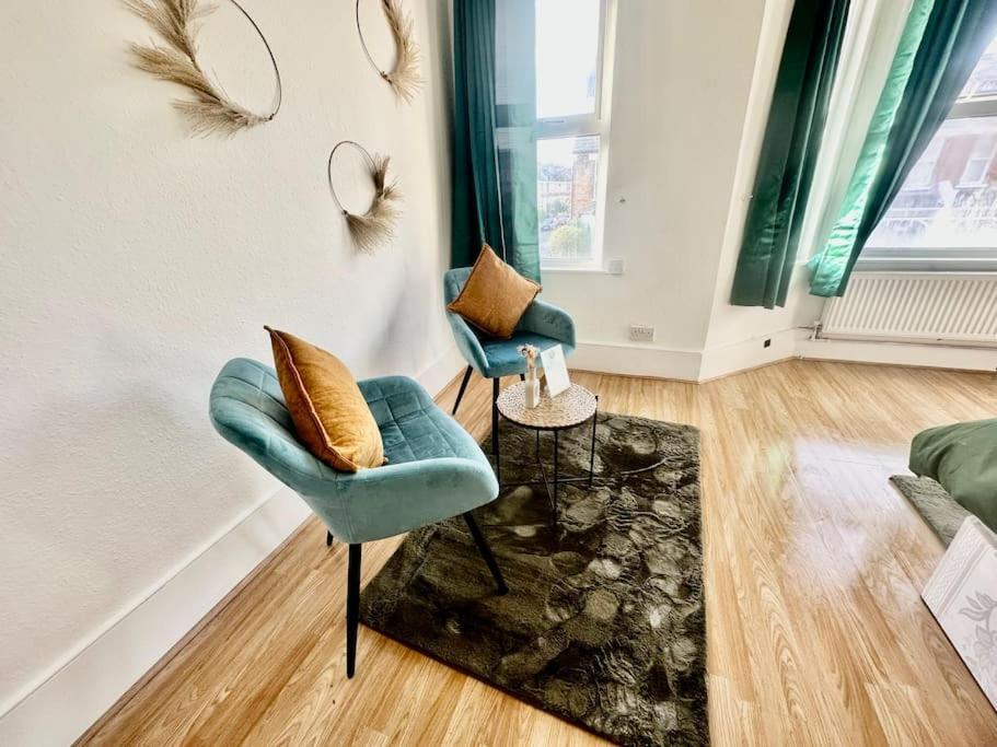 Cosy Two Bedroom Apartment,Se13 ロンドン エクステリア 写真